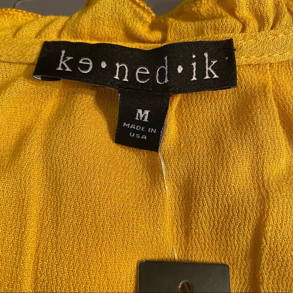 Kenedik Keyhole Long Sleeve Smocked Mustard Dress NWT - Picture 4 of 6